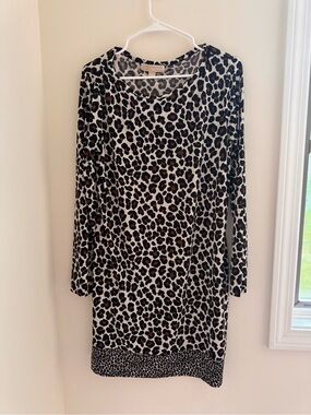Michael Kors • Leopard Print Long Sleeve Shift Dress